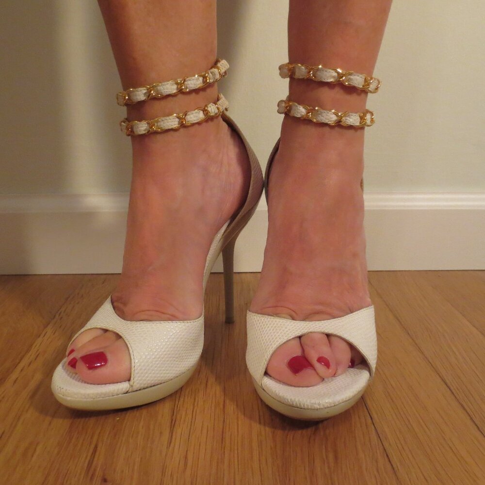 1 WEE FINAL Last chance REPORT SIGNATURE White Chain Double Ankle Strap  Sandals